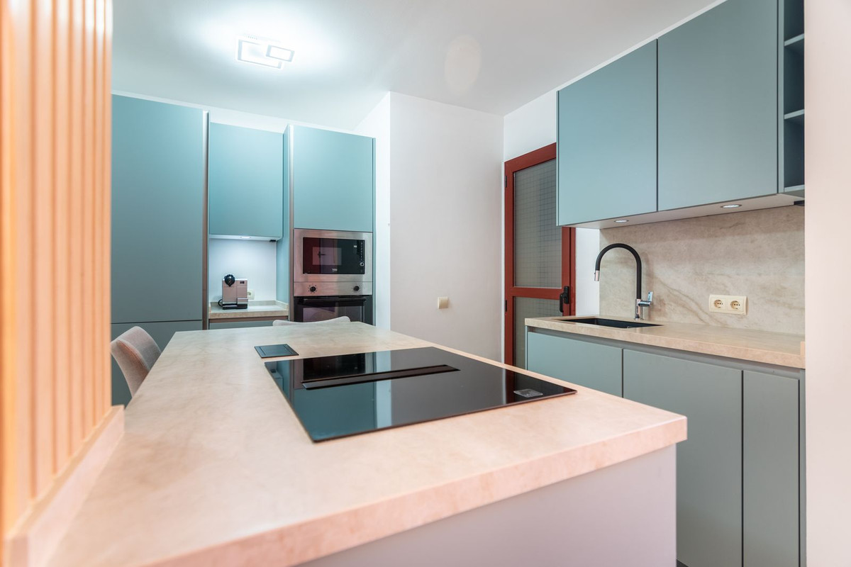 3 Bed Apartment for sale in Elviria Costa Del Sol, Málaga, Spain