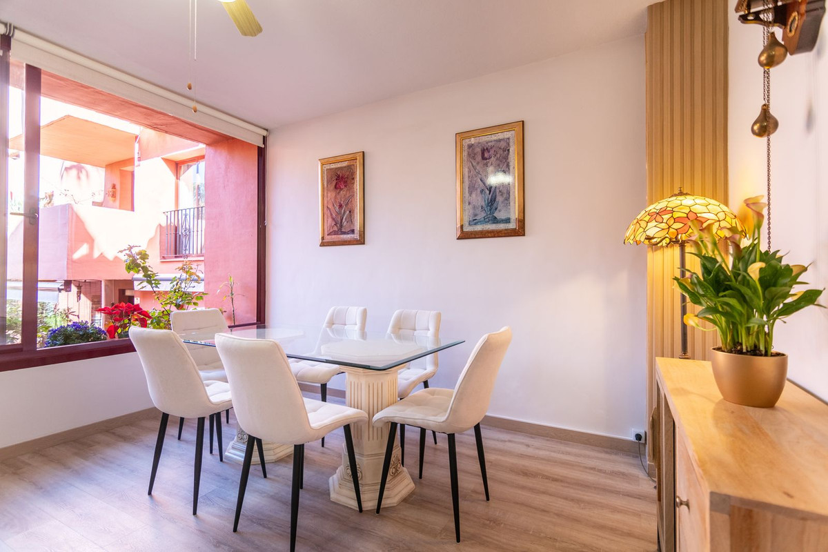 3 Bed Apartment for sale in Elviria Costa Del Sol, Málaga, Spain