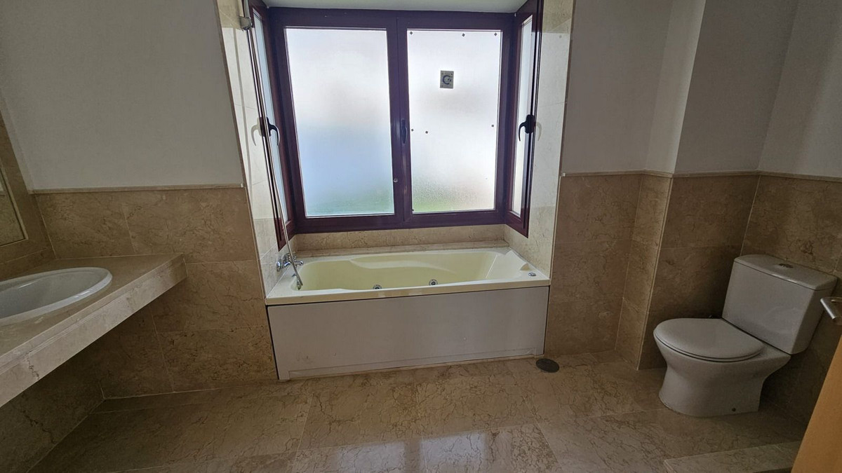 Se vende Adosada de 2 dormitorios en Costa Del Sol, Málaga, España