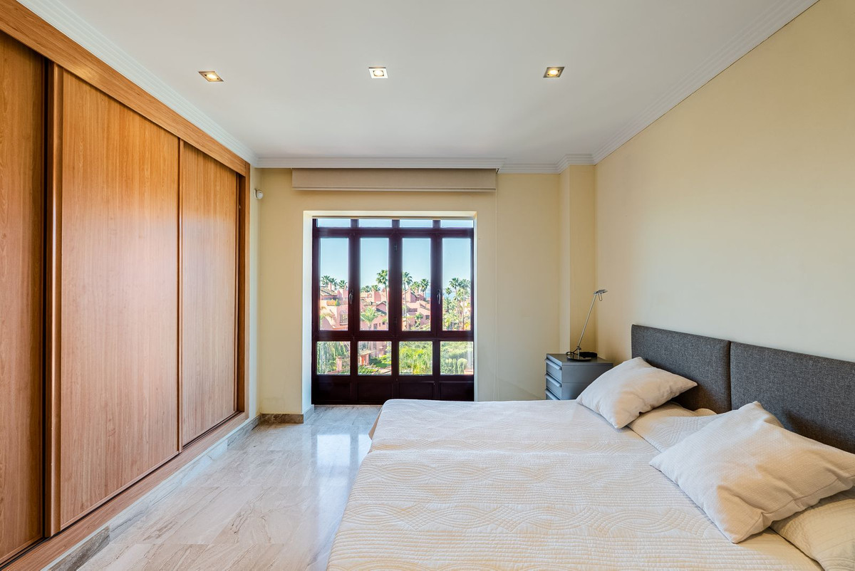 3 Bed Apartment for sale in Estepona Costa Del Sol, Málaga, Spain