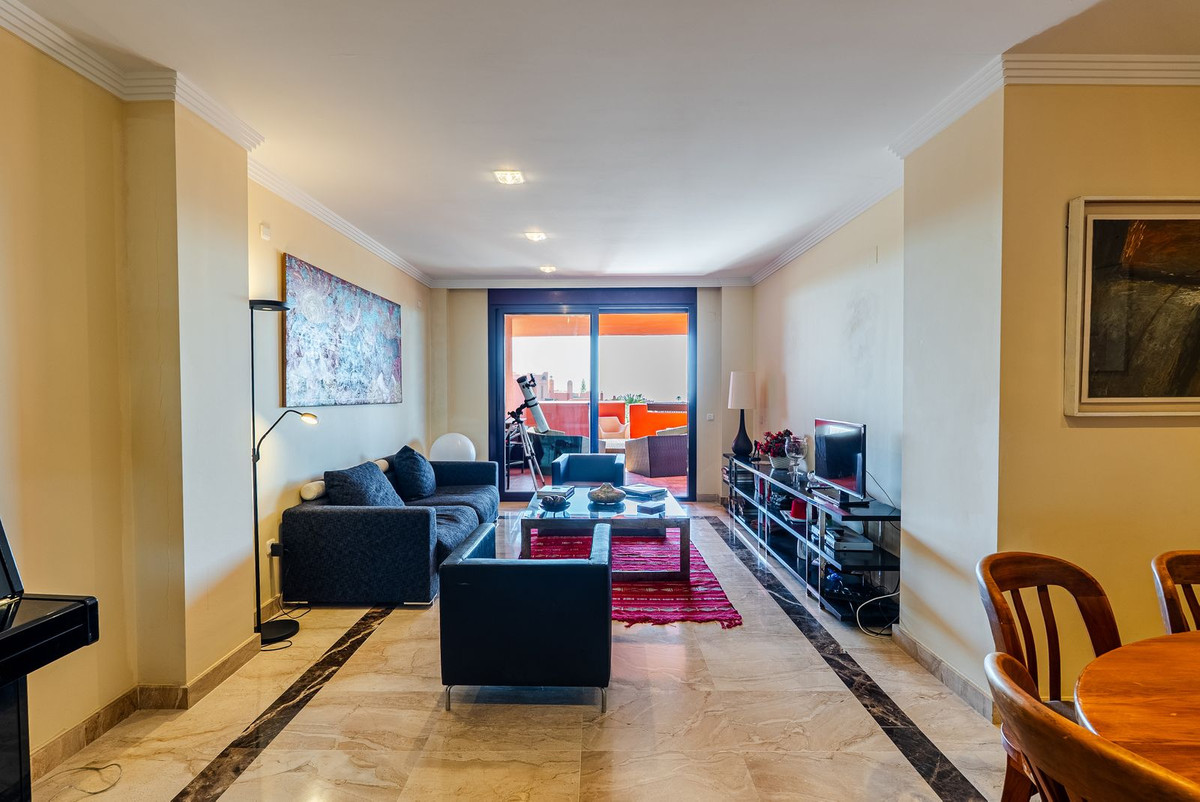 3 Bed Apartment for sale in Estepona Costa Del Sol, Málaga, Spain