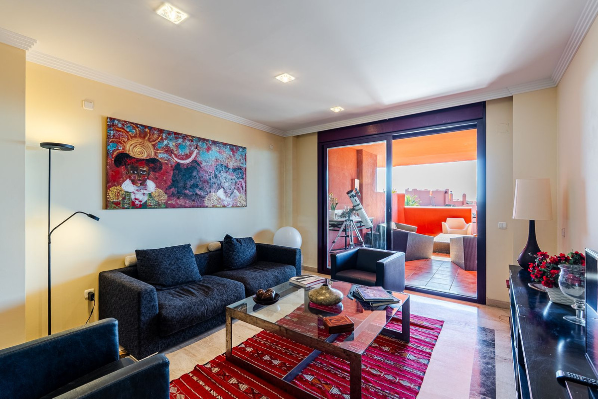 3 Bed Apartment for sale in Estepona Costa Del Sol, Málaga, Spain