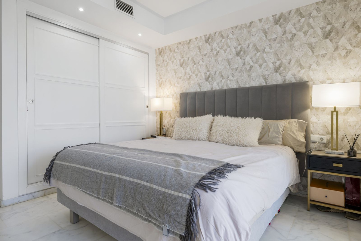 3 Bed Apartment for sale in Torrequebrada Costa Del Sol, Málaga, Spain