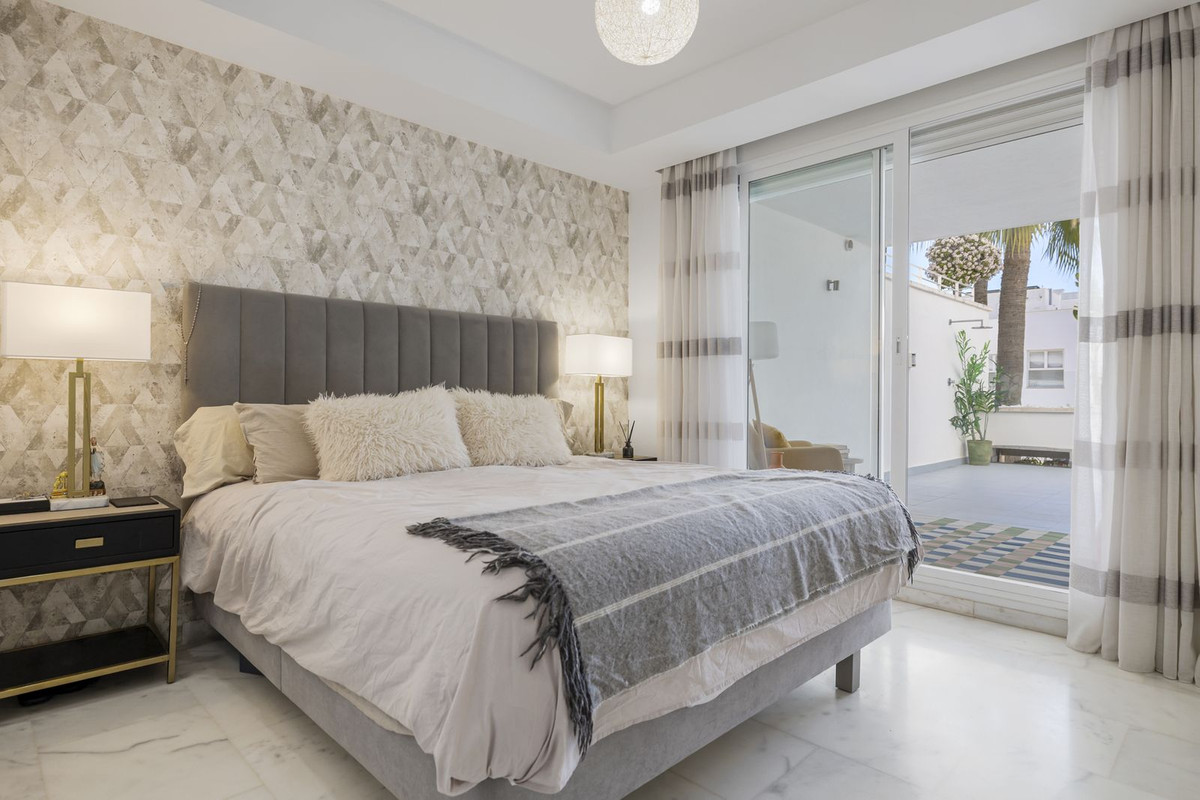 3 Bed Apartment for sale in Torrequebrada Costa Del Sol, Málaga, Spain
