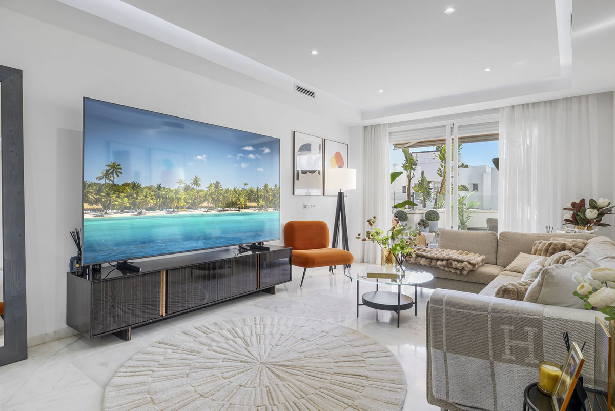 3 Bed Apartment for sale in Torrequebrada Costa Del Sol, Málaga, Spain