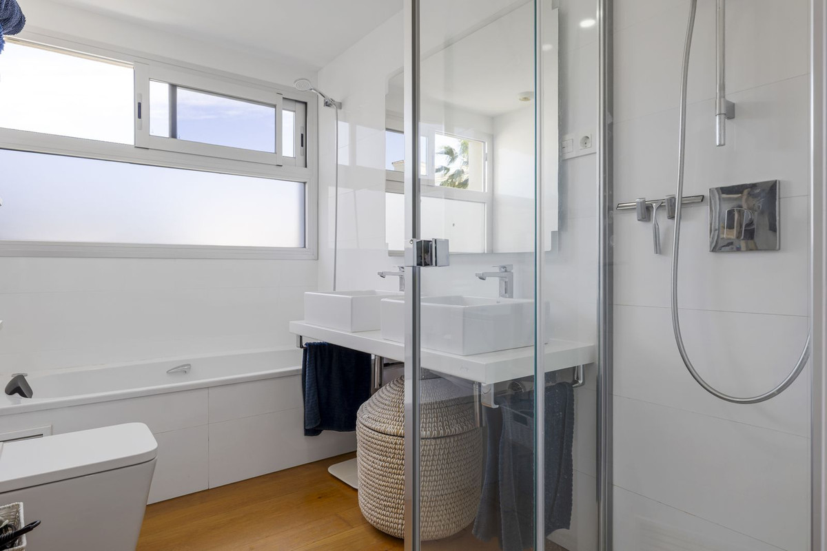 3 Bed Apartment for sale in Mijas Costa Costa Del Sol, Málaga, Spain