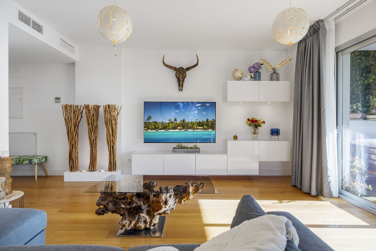 3 Bed Apartment for sale in Mijas Costa Costa Del Sol, Málaga, Spain