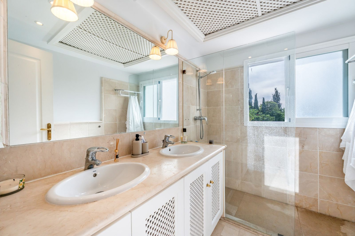 2 Bed Apartment for sale in Río Real Costa Del Sol, Málaga, Spain