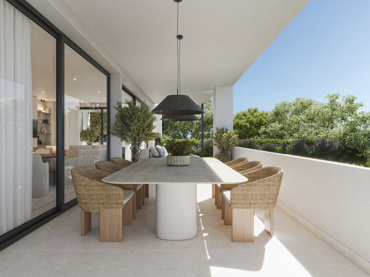5 Bed Townhouse for sale in Nagüeles Costa Del Sol, Málaga, Spain