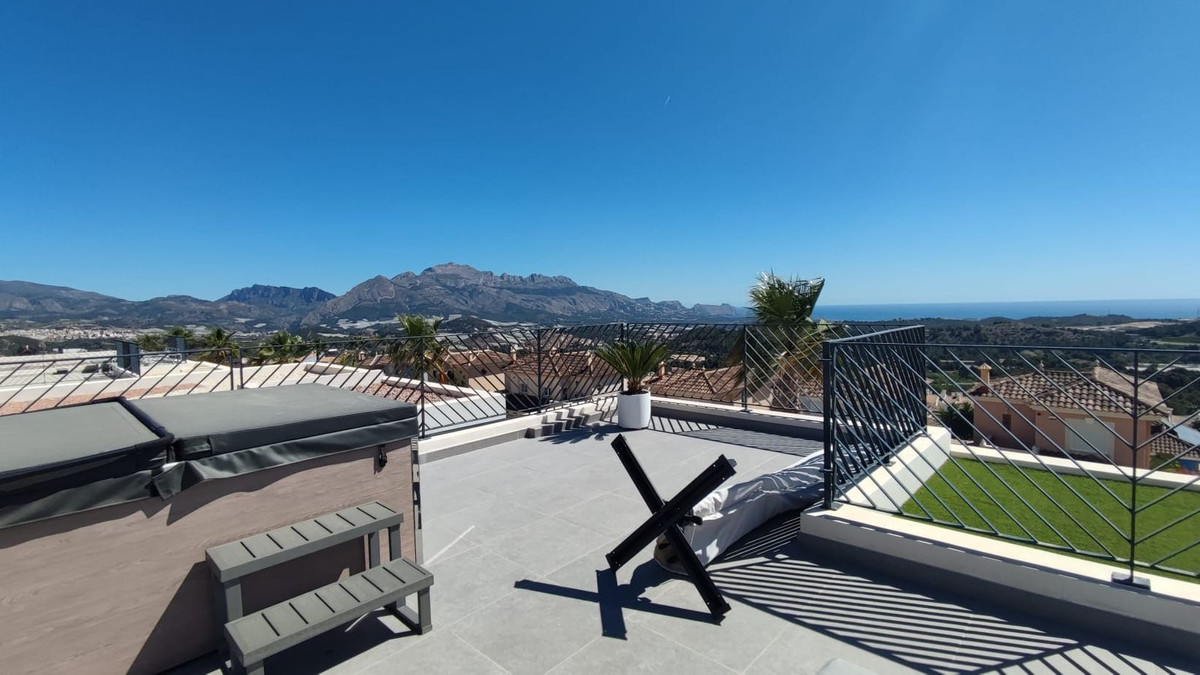 Se vende Villa - Chalet de 3 dormitorios en Costa Blanca, Alicante, España