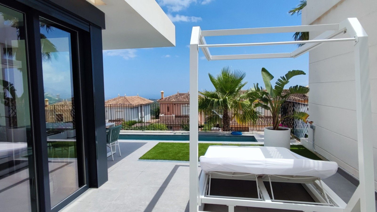 Se vende Villa - Chalet de 3 dormitorios en Costa Blanca, Alicante, España