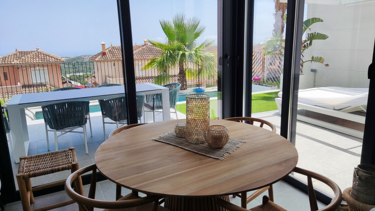 Se vende Villa - Chalet de 3 dormitorios en Costa Blanca, Alicante, España
