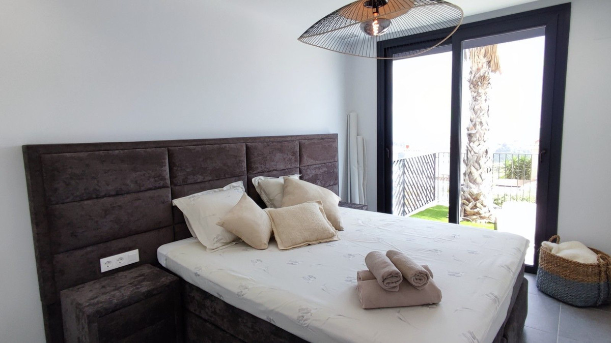 Se vende Villa - Chalet de 3 dormitorios en Costa Blanca, Alicante, España