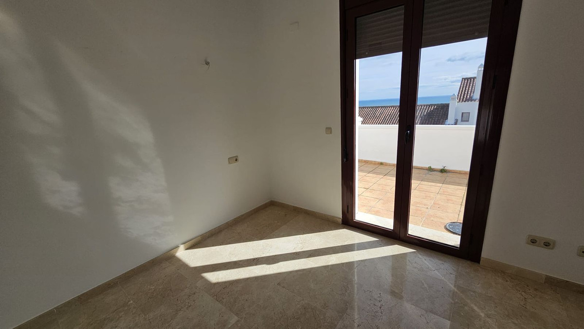 2 Bed Townhouse for sale in Doña Julia Costa Del Sol, Málaga, Spain
