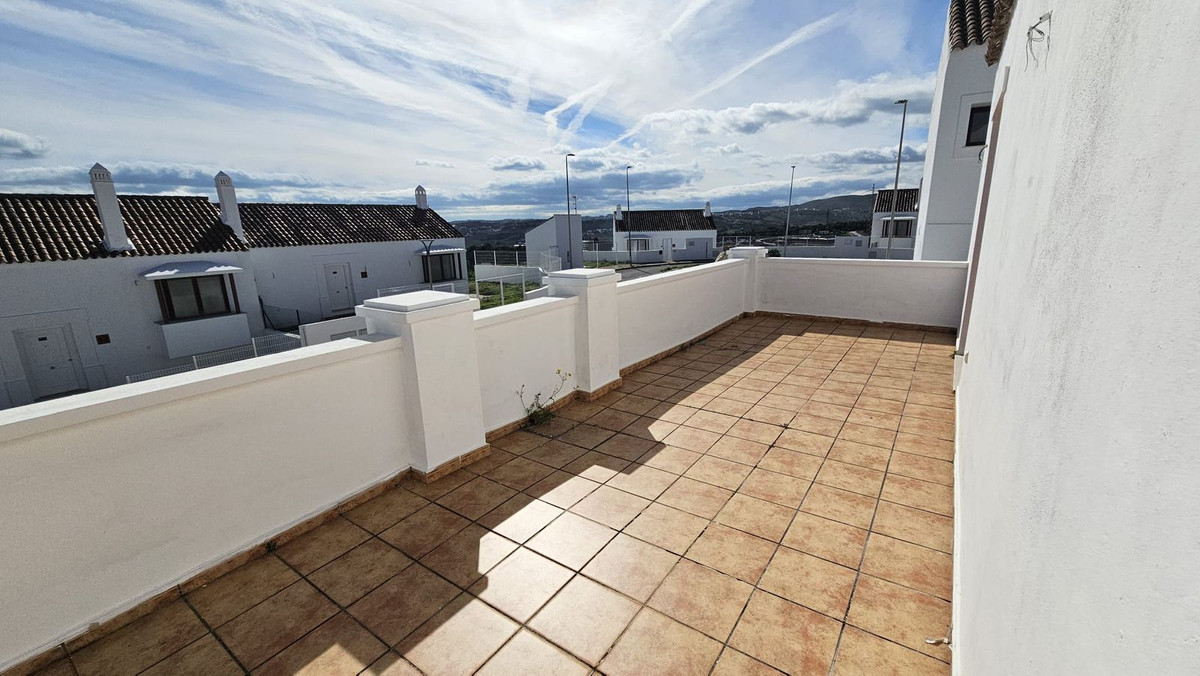 2 Bed Townhouse for sale in Doña Julia Costa Del Sol, Málaga, Spain