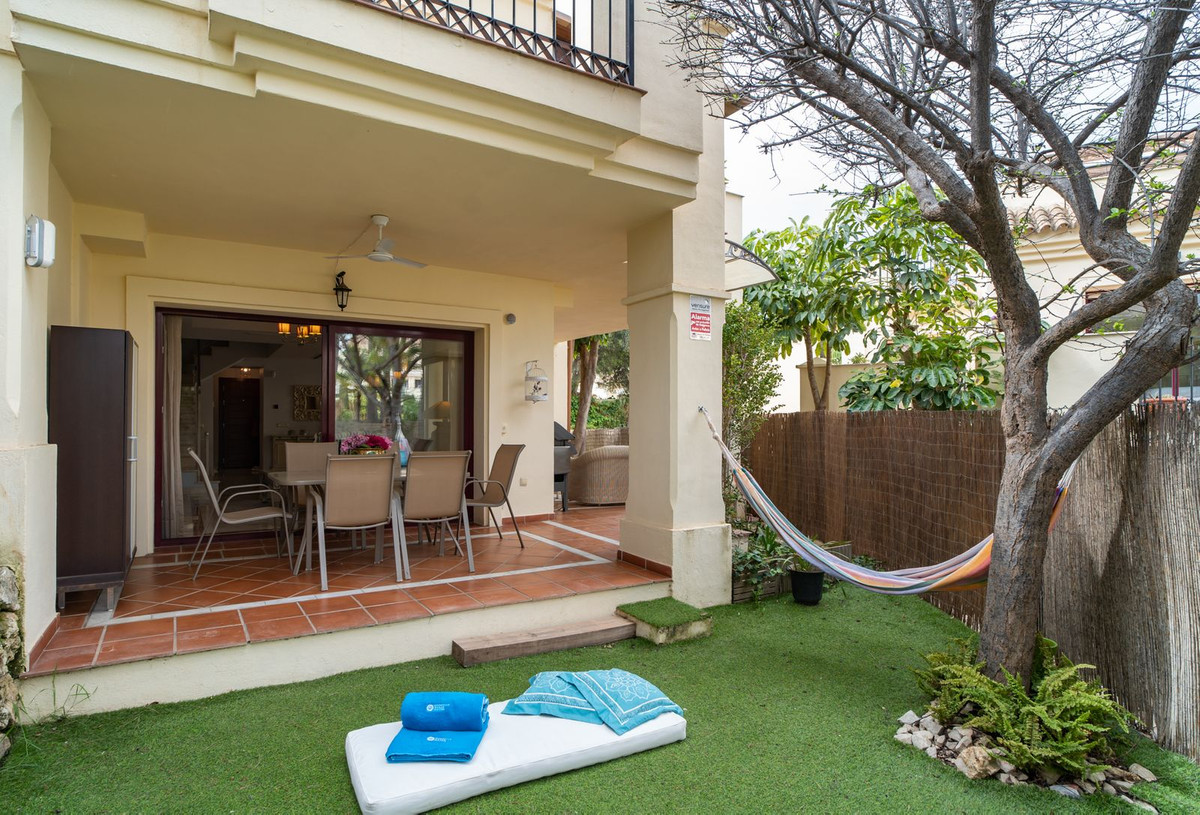 Se vende Pareada de 4 dormitorios en Costa Del Sol, Málaga, España
