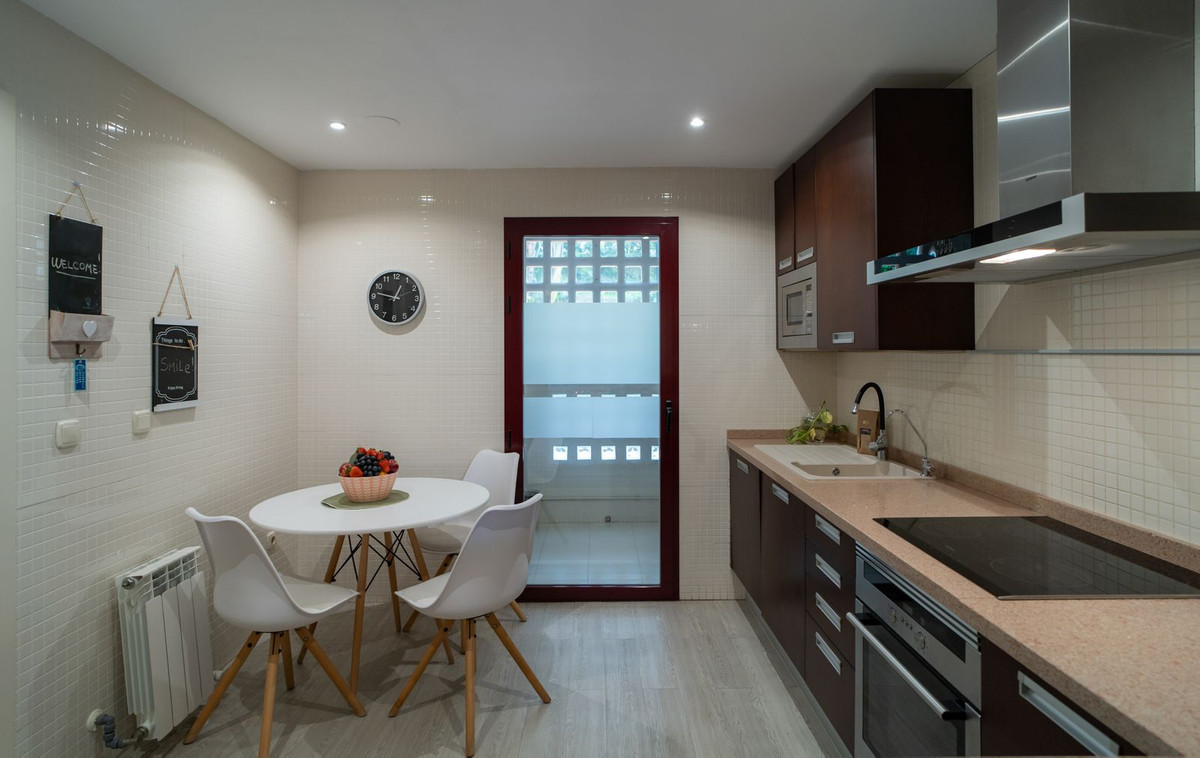 Se vende Pareada de 4 dormitorios en Costa Del Sol, Málaga, España