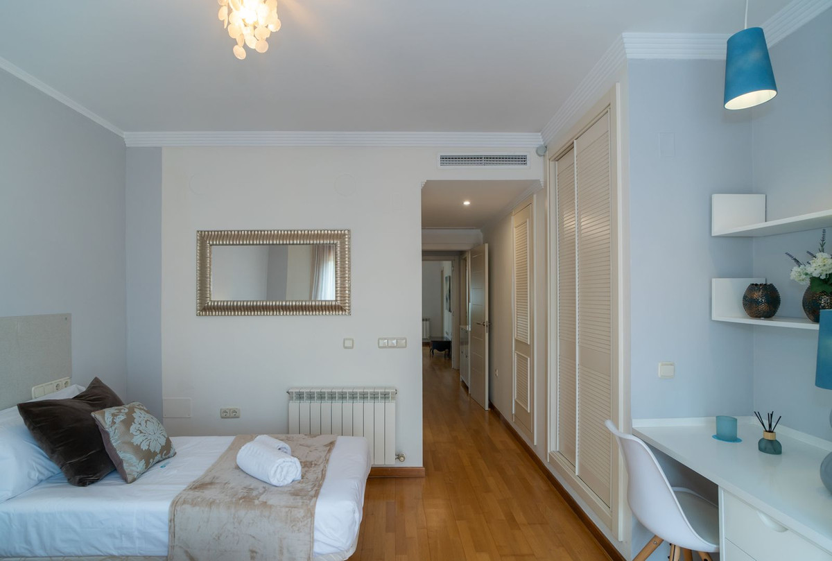 Se vende Pareada de 4 dormitorios en Costa Del Sol, Málaga, España