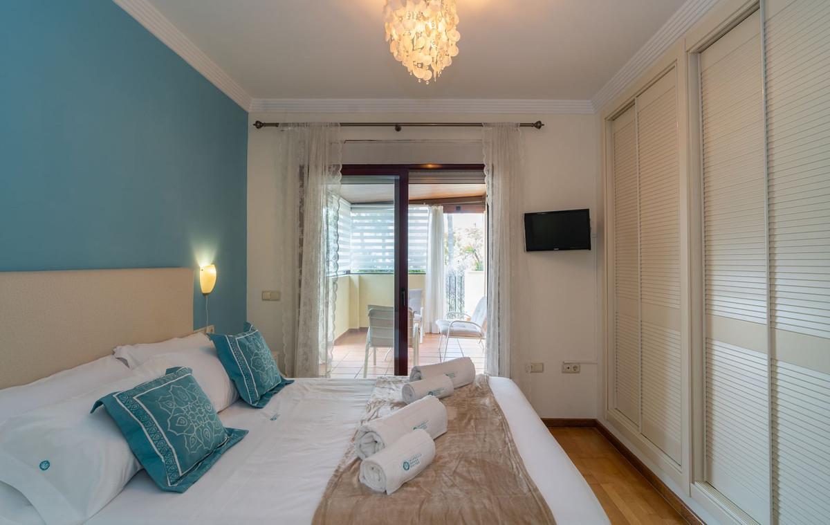 Se vende Pareada de 4 dormitorios en Costa Del Sol, Málaga, España