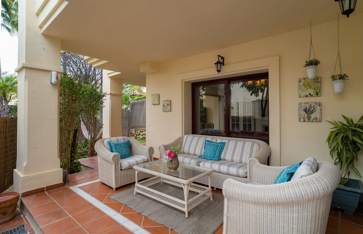 Se vende Pareada de 4 dormitorios en Costa Del Sol, Málaga, España