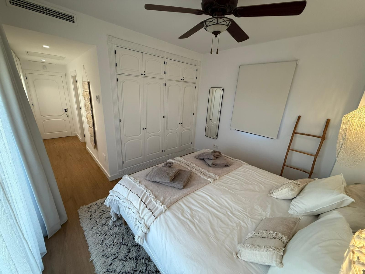 Se vende Villa - Chalet de 4 dormitorios en Costa Del Sol, Málaga, España