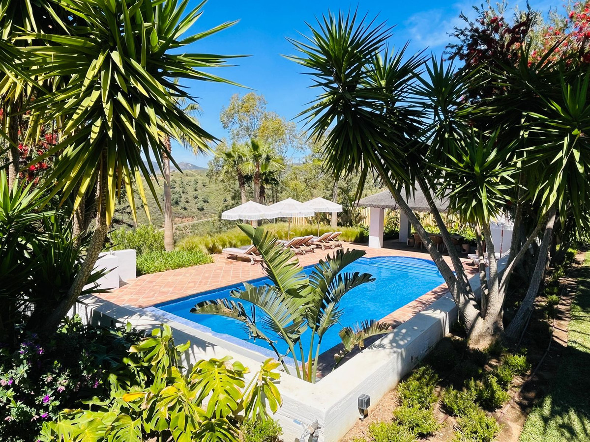 Se vende Villa - Chalet de 4 dormitorios en Costa Del Sol, Málaga, España