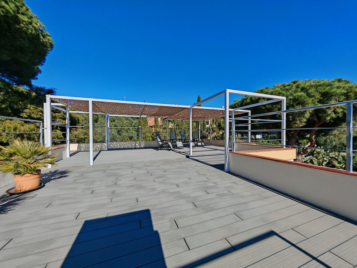3 Bed Townhouse for sale in Elviria Costa Del Sol, Málaga, Spain