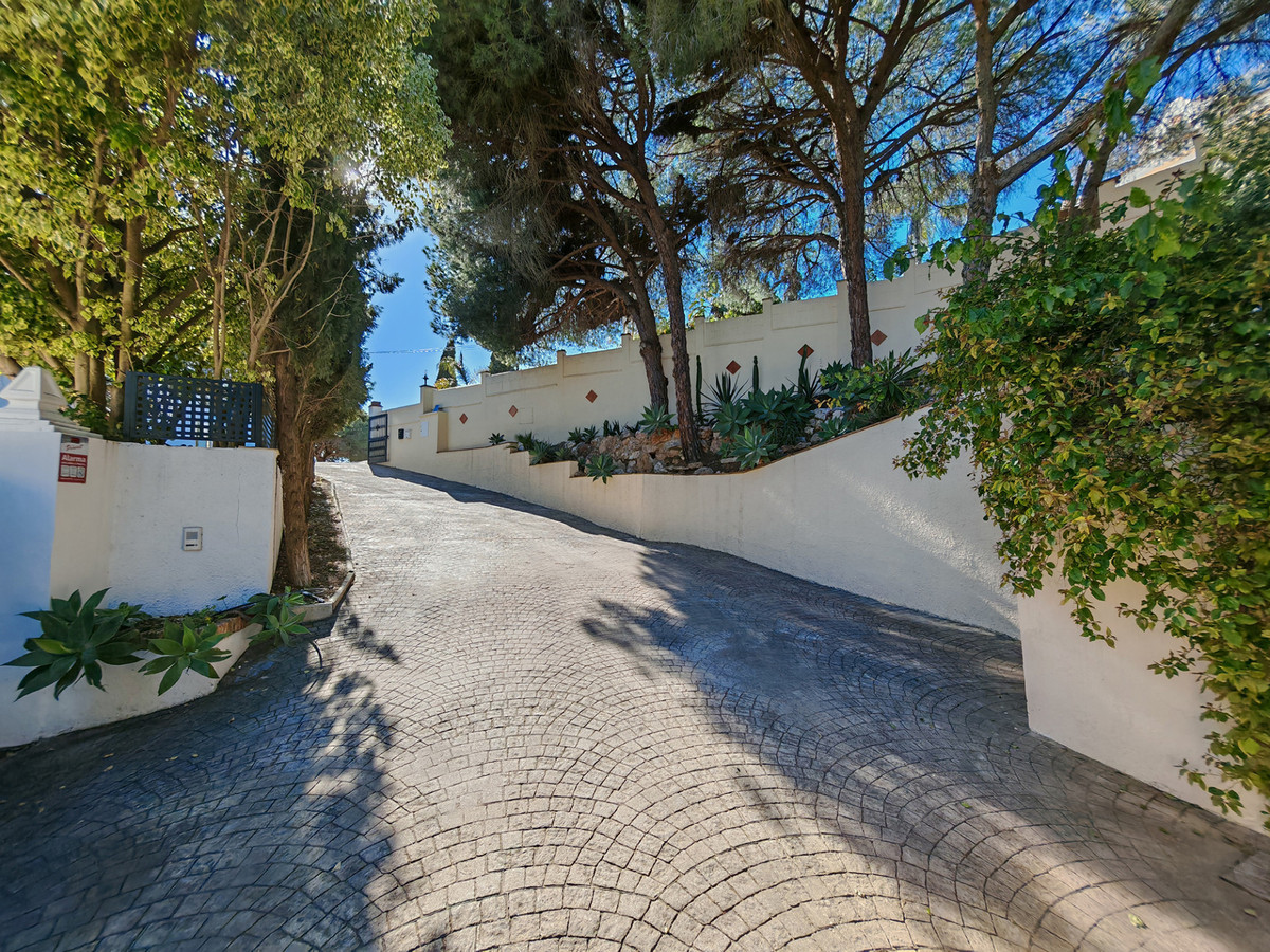3 Bed Townhouse for sale in Elviria Costa Del Sol, Málaga, Spain