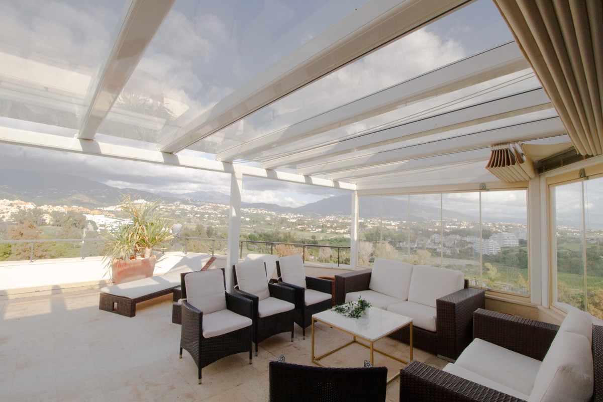 2 Bed Apartment for sale in Estepona Costa Del Sol, Málaga, Spain
