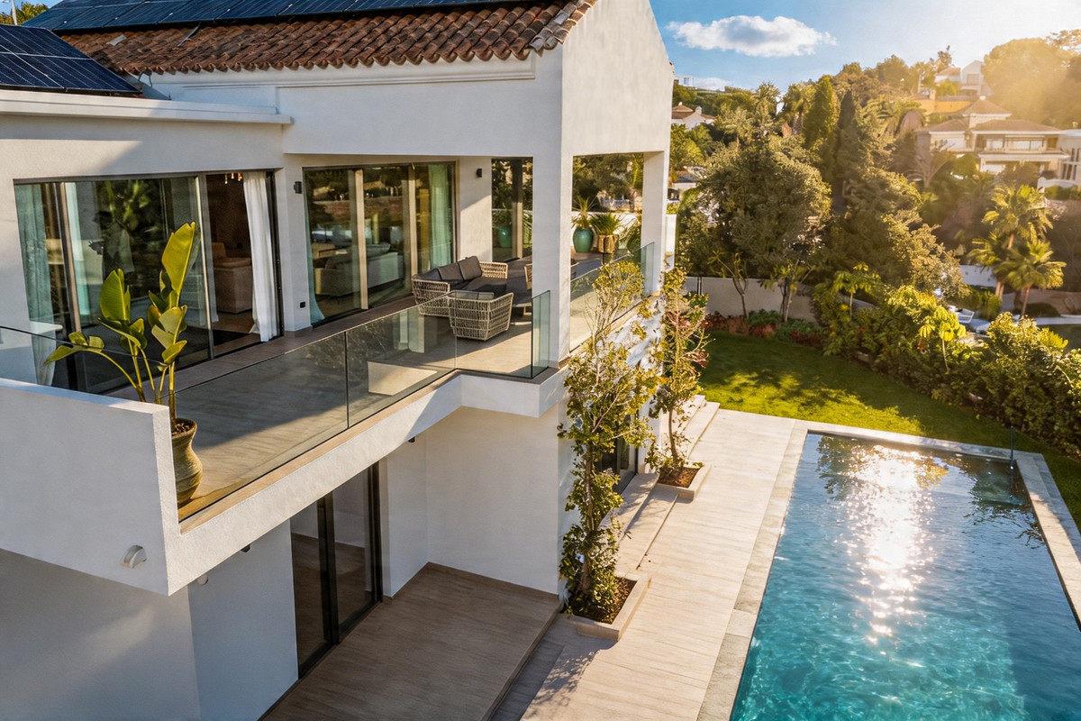 Se vende Villa - Chalet de 4 dormitorios en Costa Del Sol, Málaga, España
