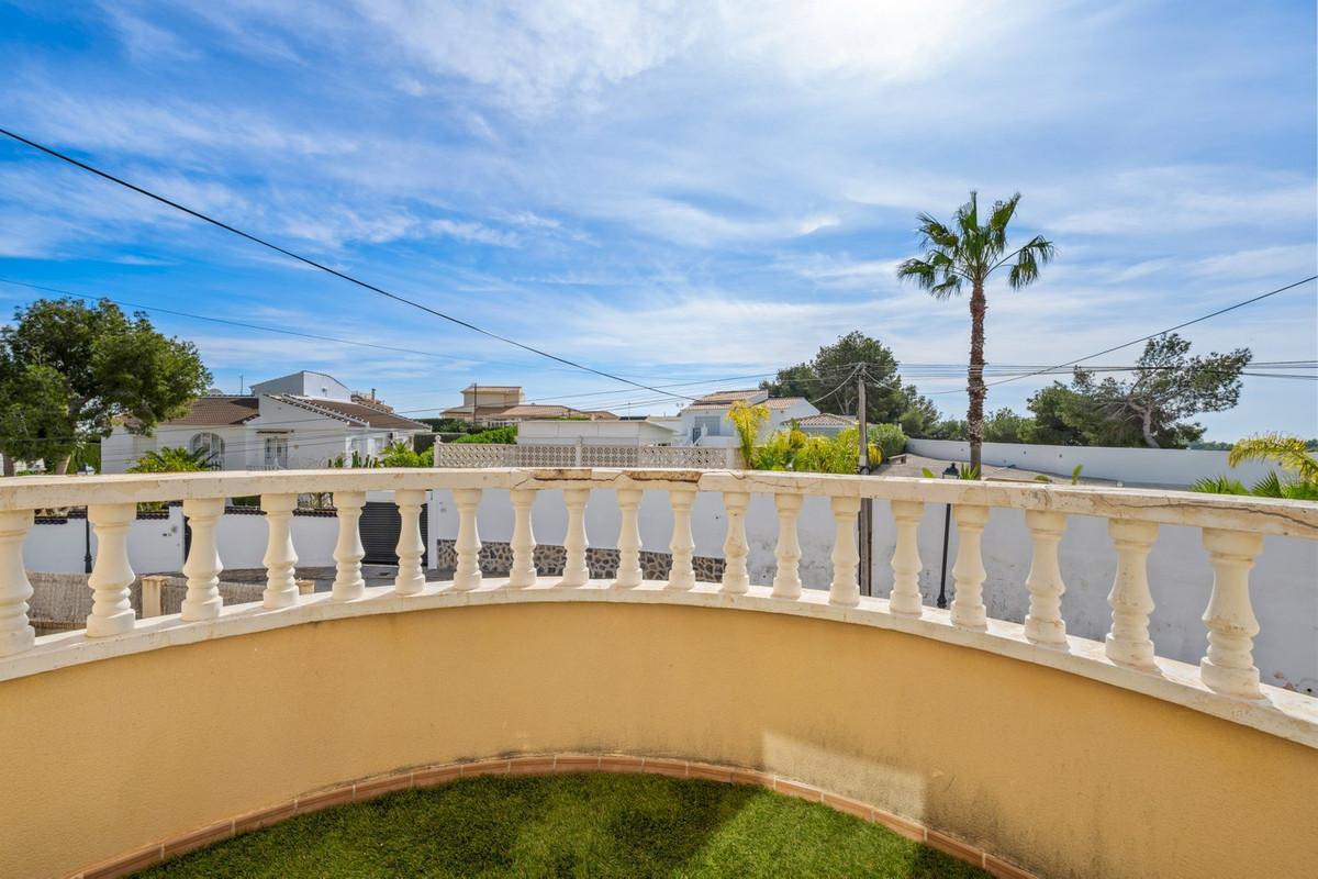 3 Bed Townhouse for sale in Orihuela Costa Costa Blanca, Alicante, Spain