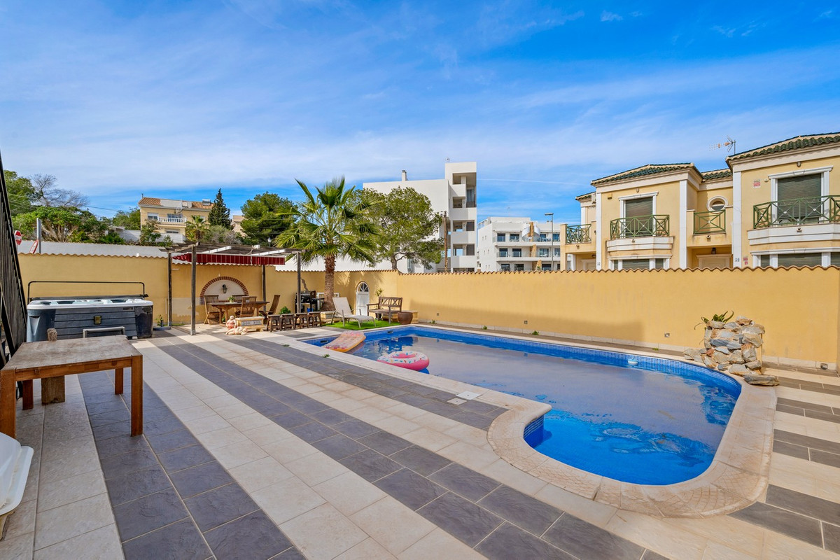 3 Bed Townhouse for sale in Orihuela Costa Costa Blanca, Alicante, Spain