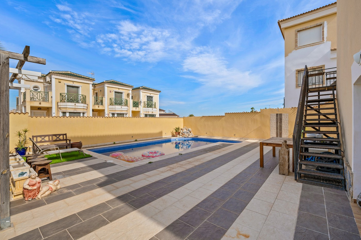 3 Bed Townhouse for sale in Orihuela Costa Costa Blanca, Alicante, Spain