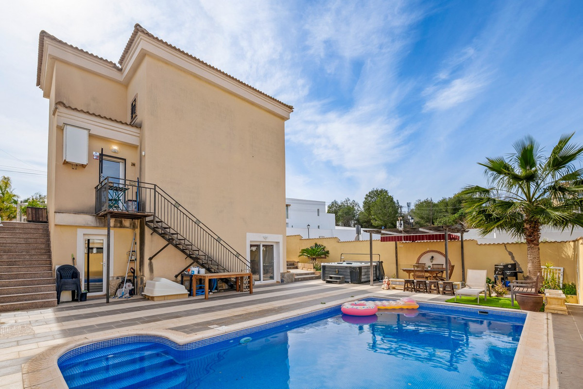 3 Bed Townhouse for sale in Orihuela Costa Costa Blanca, Alicante, Spain