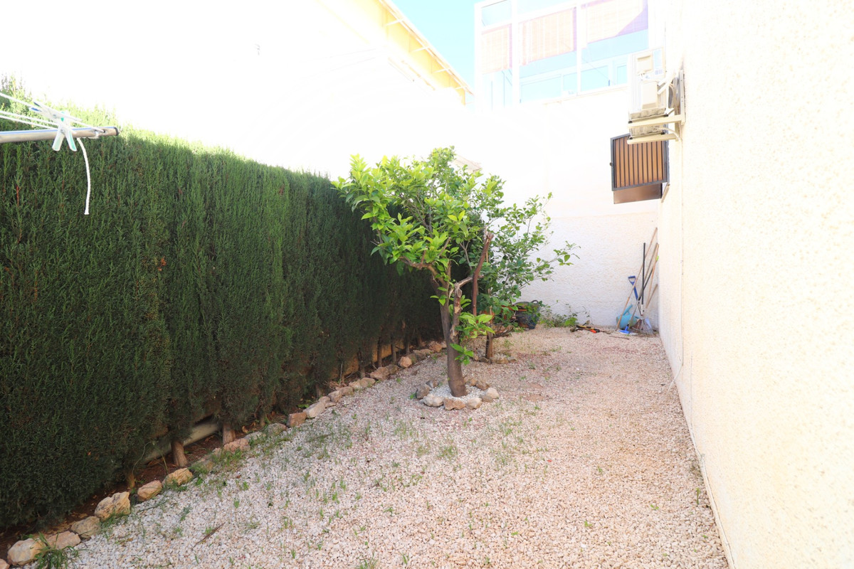 Se vende Bungalow de 1 dormitorios en Costa Blanca, Alicante, España