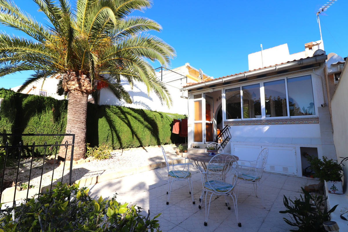 Se vende Bungalow de 1 dormitorios en Costa Blanca, Alicante, España