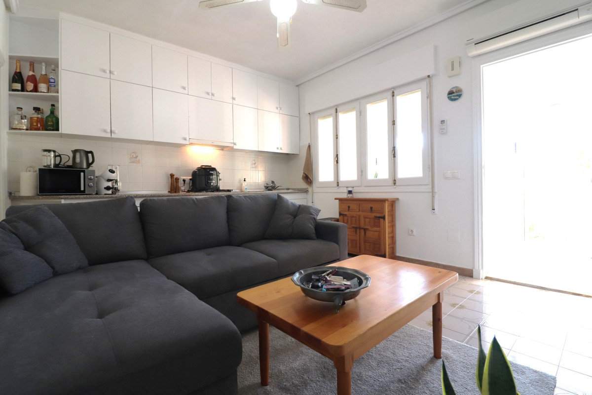 Se vende Bungalow de 1 dormitorios en Costa Blanca, Alicante, España
