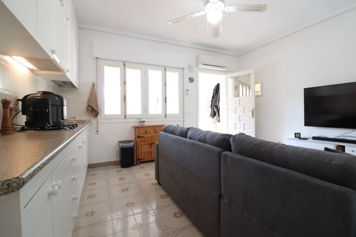 Se vende Bungalow de 1 dormitorios en Costa Blanca, Alicante, España