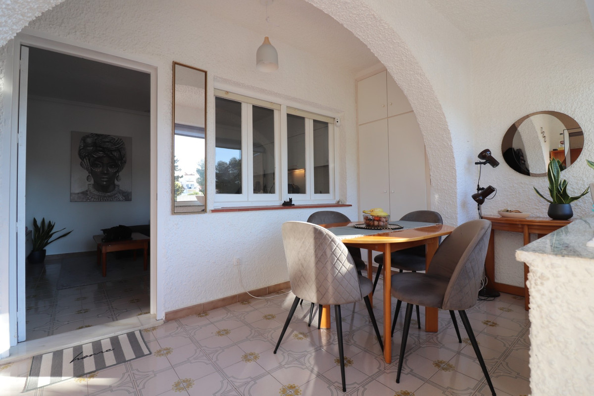 Se vende Bungalow de 1 dormitorios en Costa Blanca, Alicante, España