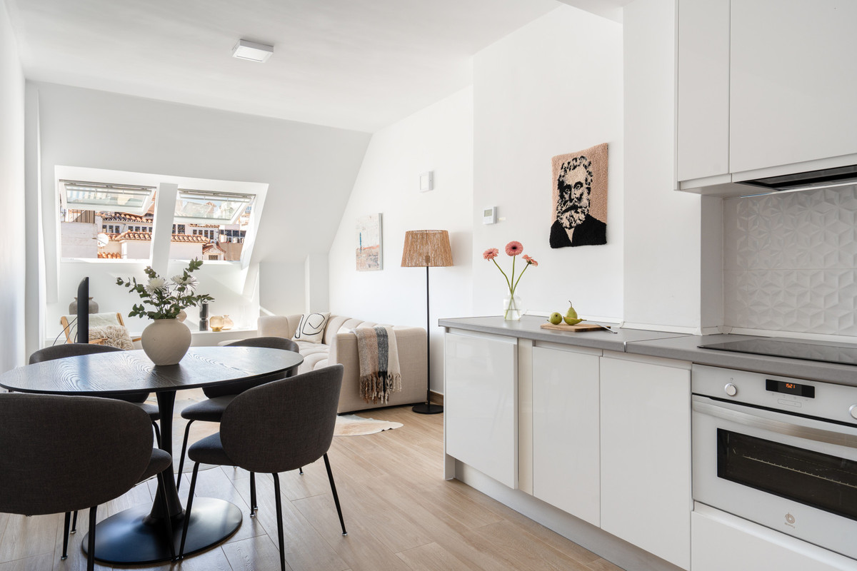 2 Bed Apartment for sale in Fuengirola Costa Del Sol, Málaga, Spain