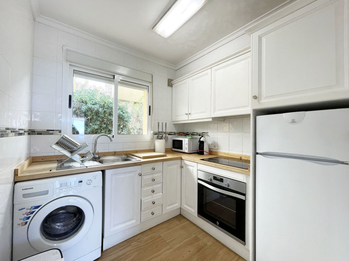 Se vende Bungalow de 2 dormitorios en Costa Blanca, Alicante, España