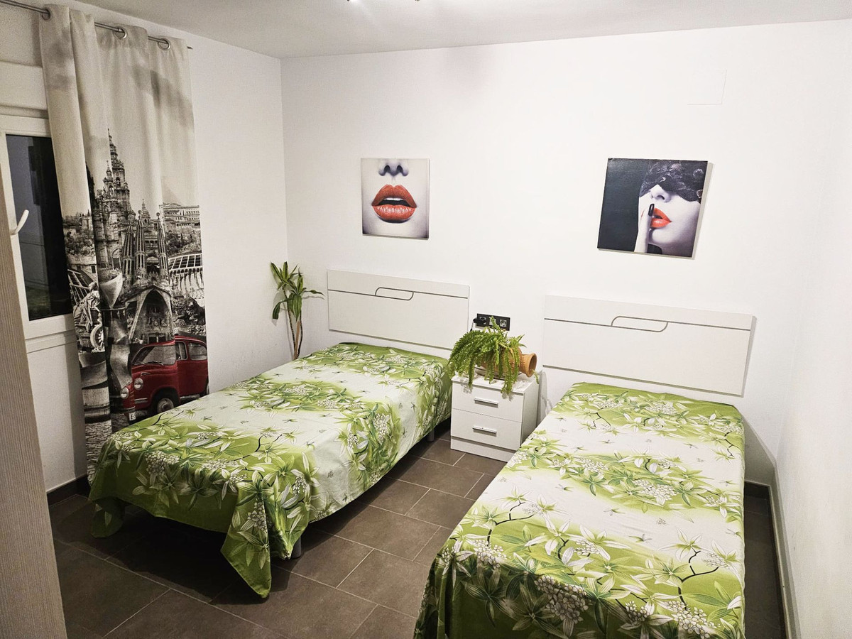 4 Bed Townhouse for sale in Calpe Costa Blanca, Alicante, Spain