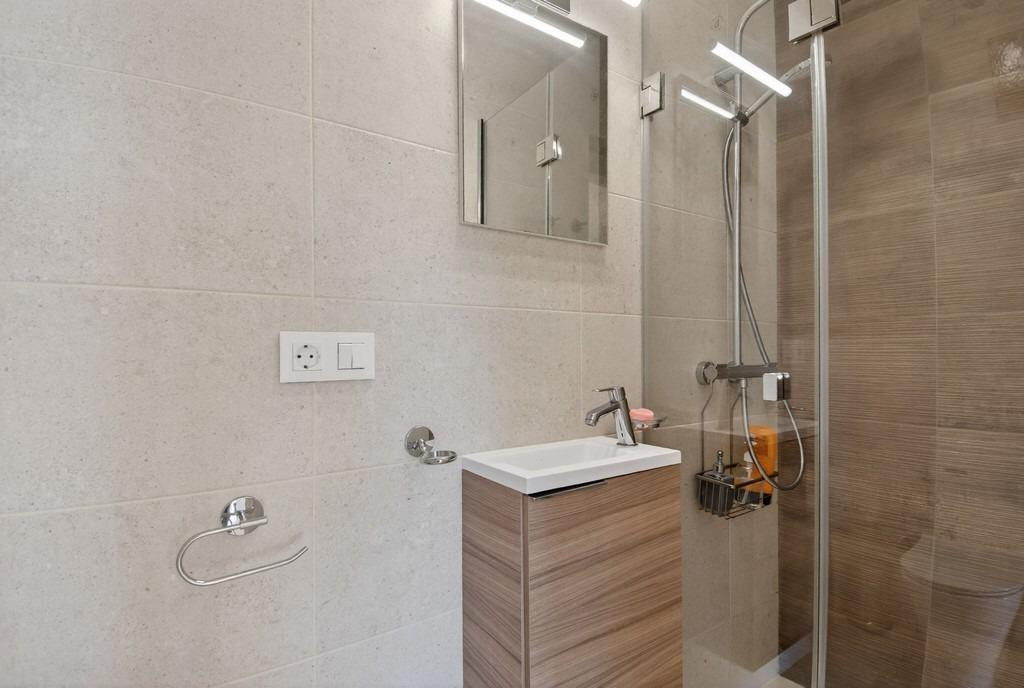 Se vende Villa - Chalet de 4 dormitorios en Costa Blanca, Alicante, España