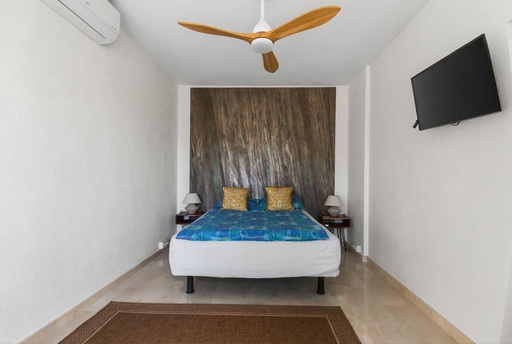 Se vende Villa - Chalet de 4 dormitorios en Costa Blanca, Alicante, España