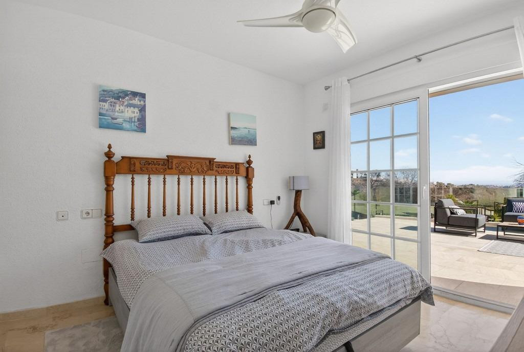 Se vende Villa - Chalet de 4 dormitorios en Costa Blanca, Alicante, España