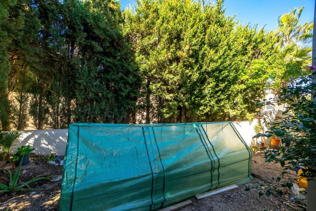 Se vende Villa - Chalet de 4 dormitorios en Costa Blanca, Alicante, España
