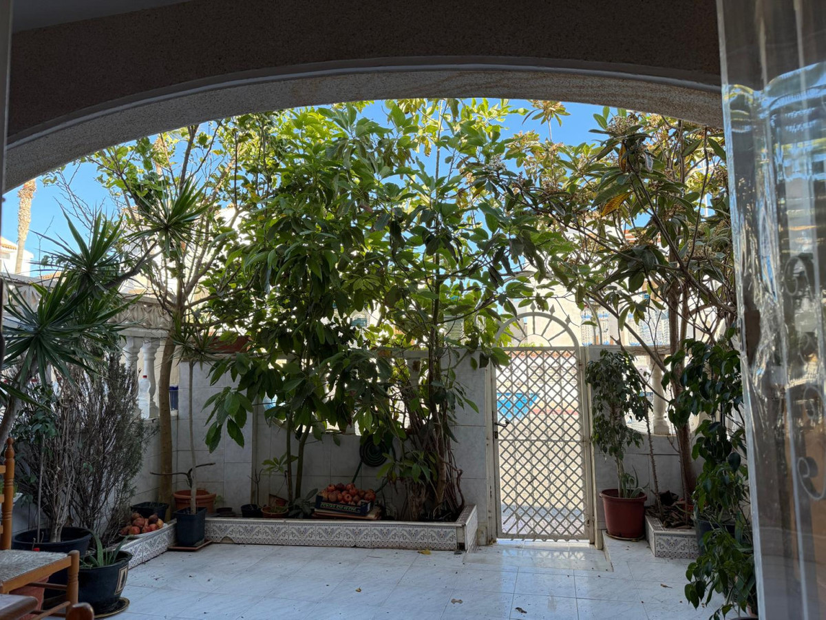 Se vende Villa - Chalet de 1 dormitorios en Costa Blanca, Alicante, España