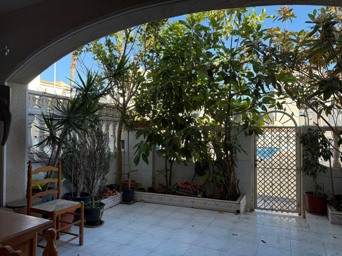 Se vende Villa - Chalet de 1 dormitorios en Costa Blanca, Alicante, España