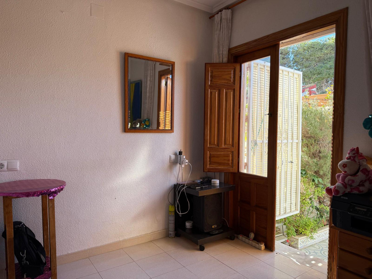Se vende Villa - Chalet de 1 dormitorios en Costa Blanca, Alicante, España