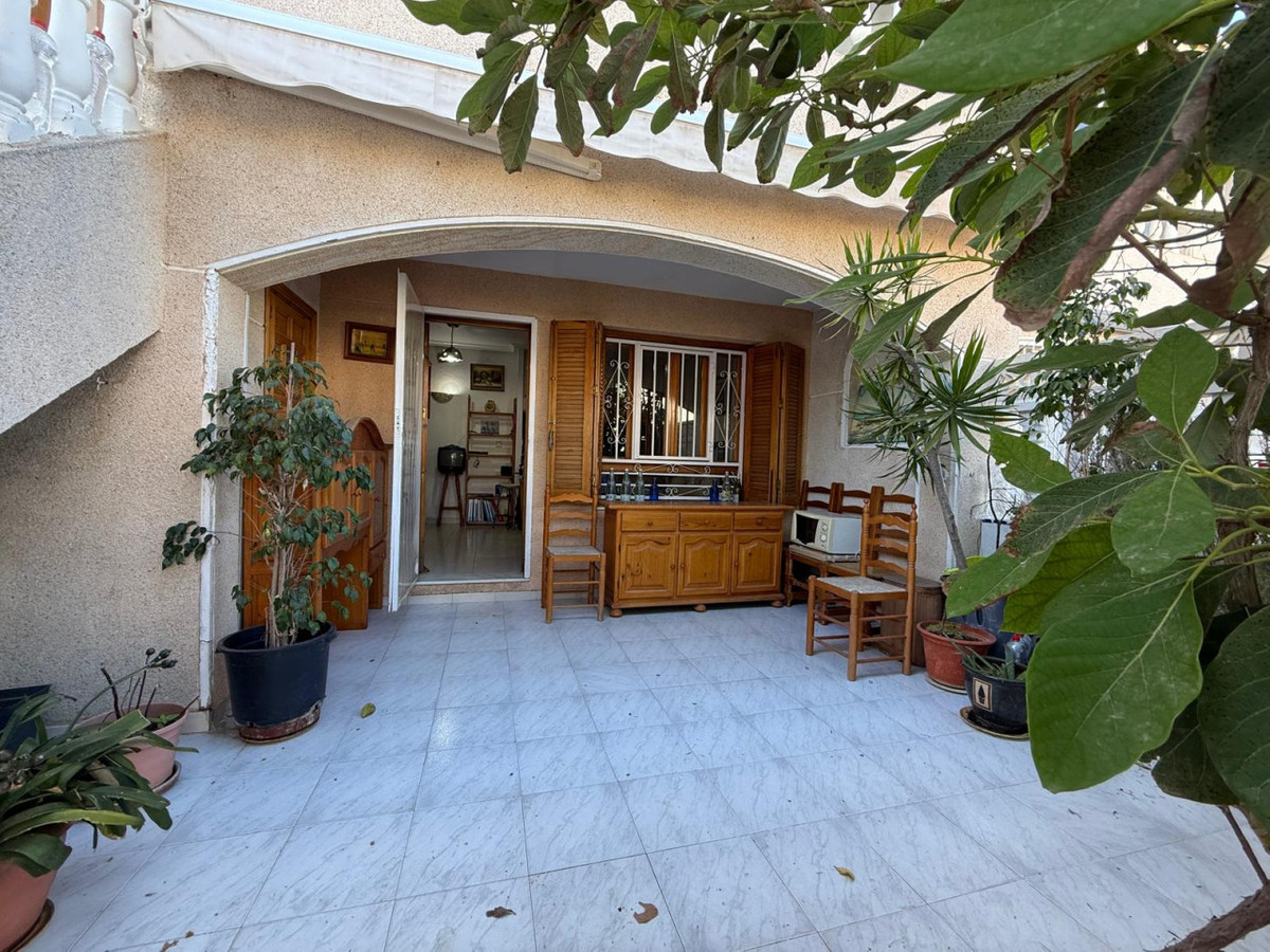 Se vende Villa - Chalet de 1 dormitorios en Costa Blanca, Alicante, España